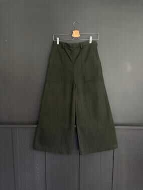 First Rite Crop Wide Leg Cargo Trousers Forest Green Size Medium
